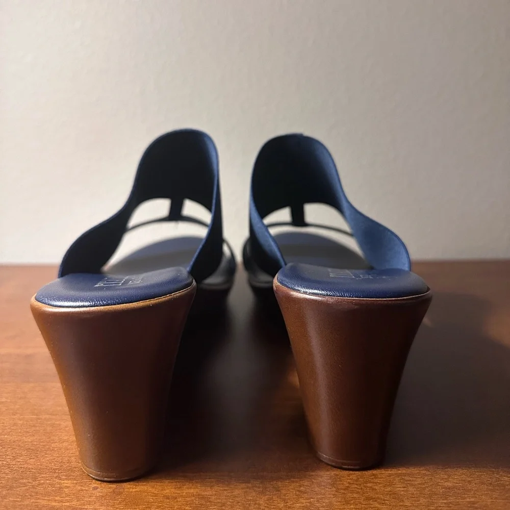 ITALIAN Shoemakers Besy Women's Wedge Moderate Height Band Sandal - Picture 4 of 7